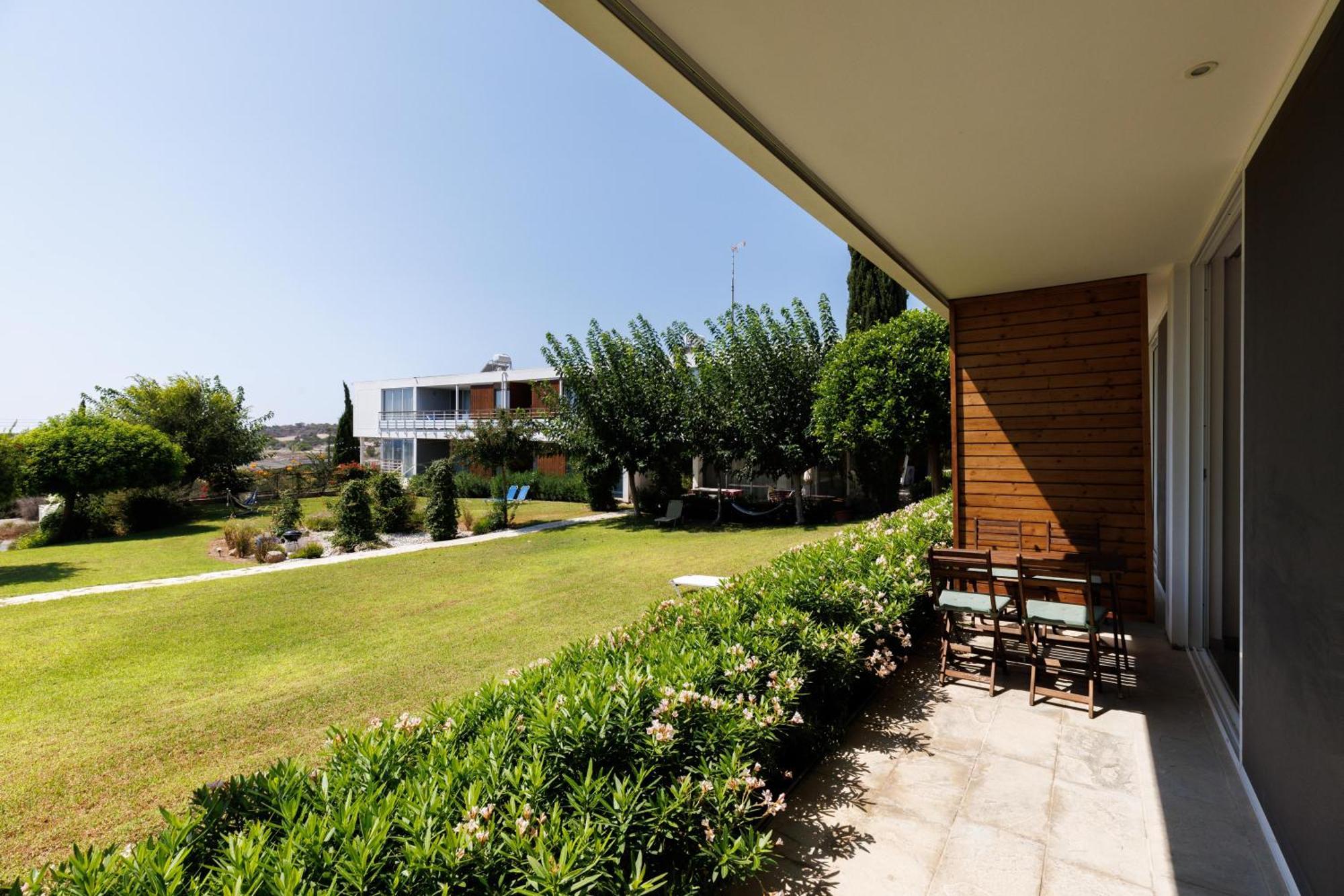 Appartamento Art By Praxis Governor's Beach Esterno foto