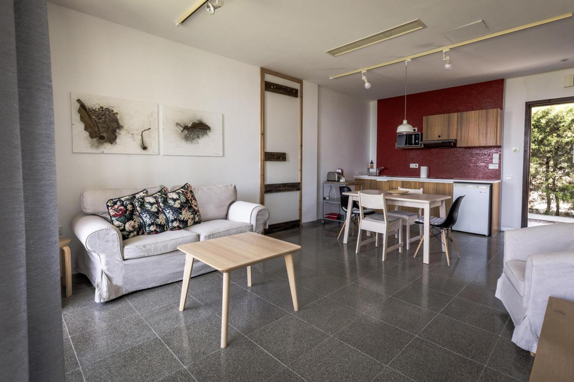 Appartamento Art By Praxis Governor's Beach Esterno foto